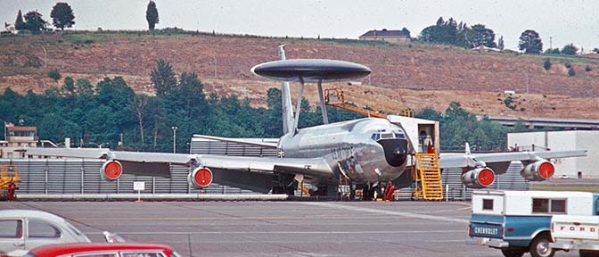 EC-137D 71-1408, Boeing Field, June 18, 1973